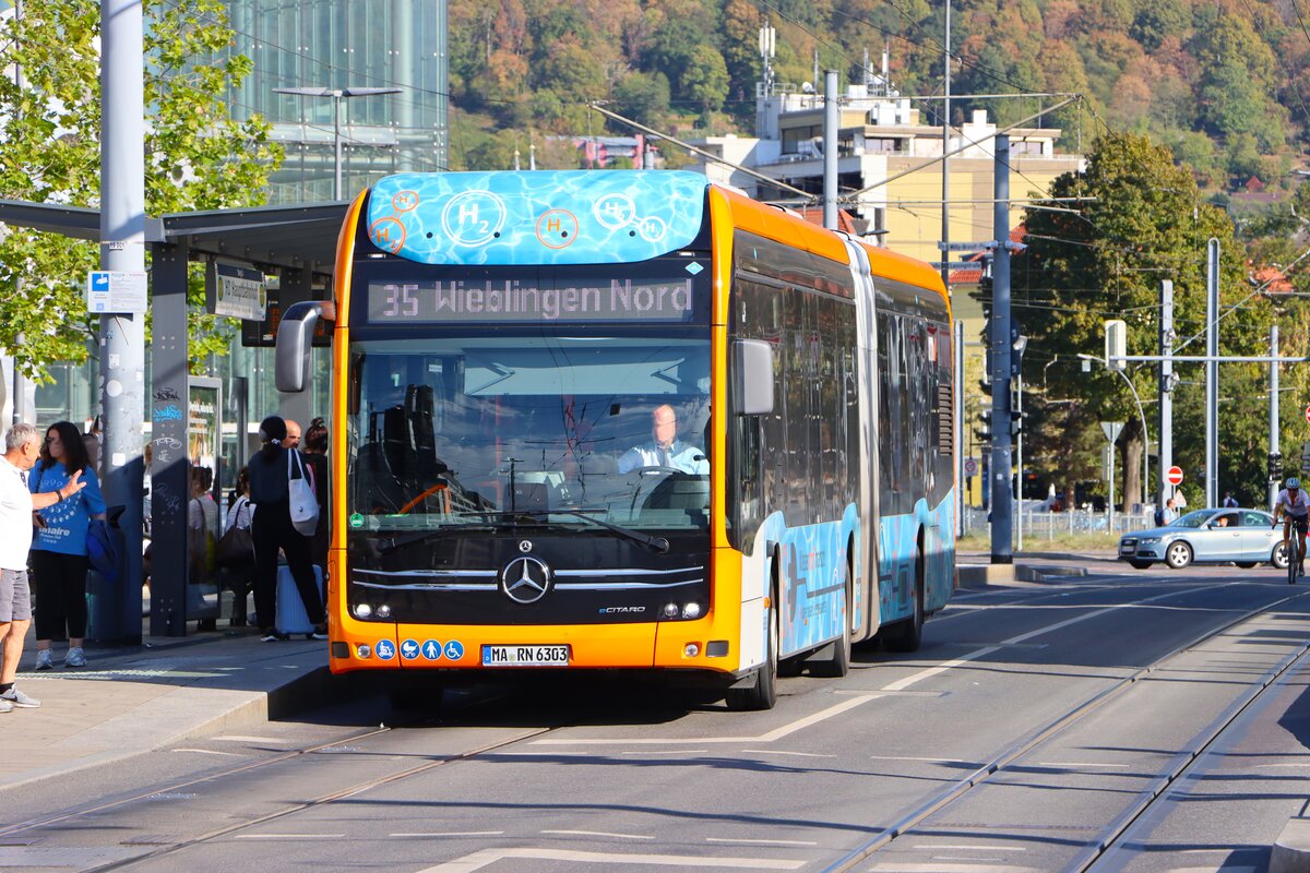 RNV Mercedes Benz eCitaro Wagen 6303 mit Wasserstoffzellen am 27.09.26 in Heidelberg