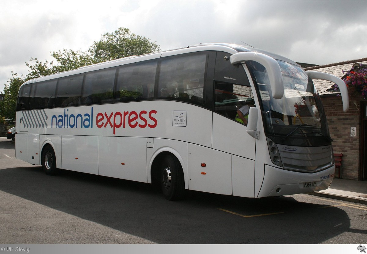 Salvador Caetano Levante  National Express . Aufgenommen am 6. August2014 in Salisbury / England.