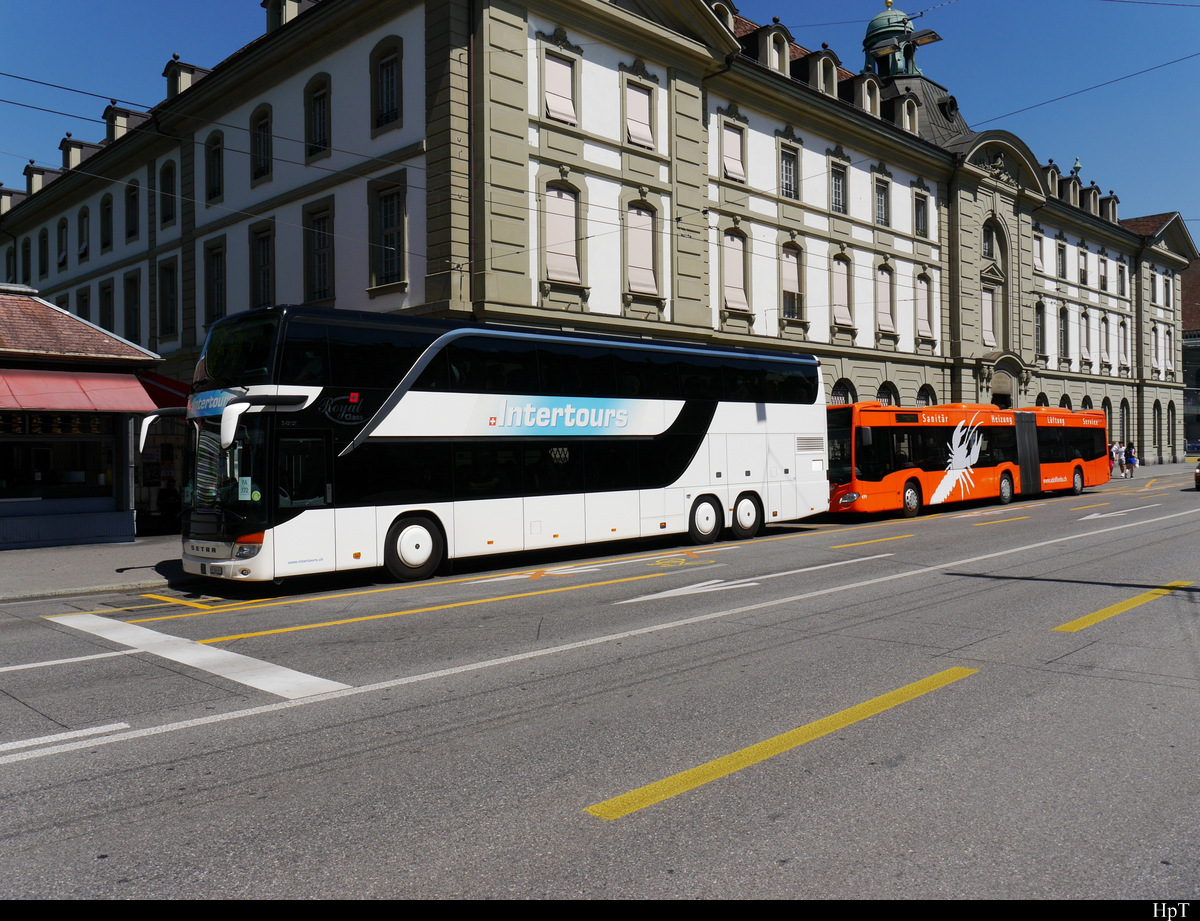 SBB Bahnersatz - Bern nach Freiburg mit dem Setra S 431 DT FR  300654 von Intertours unterwegs in Bern am 08.08.2020