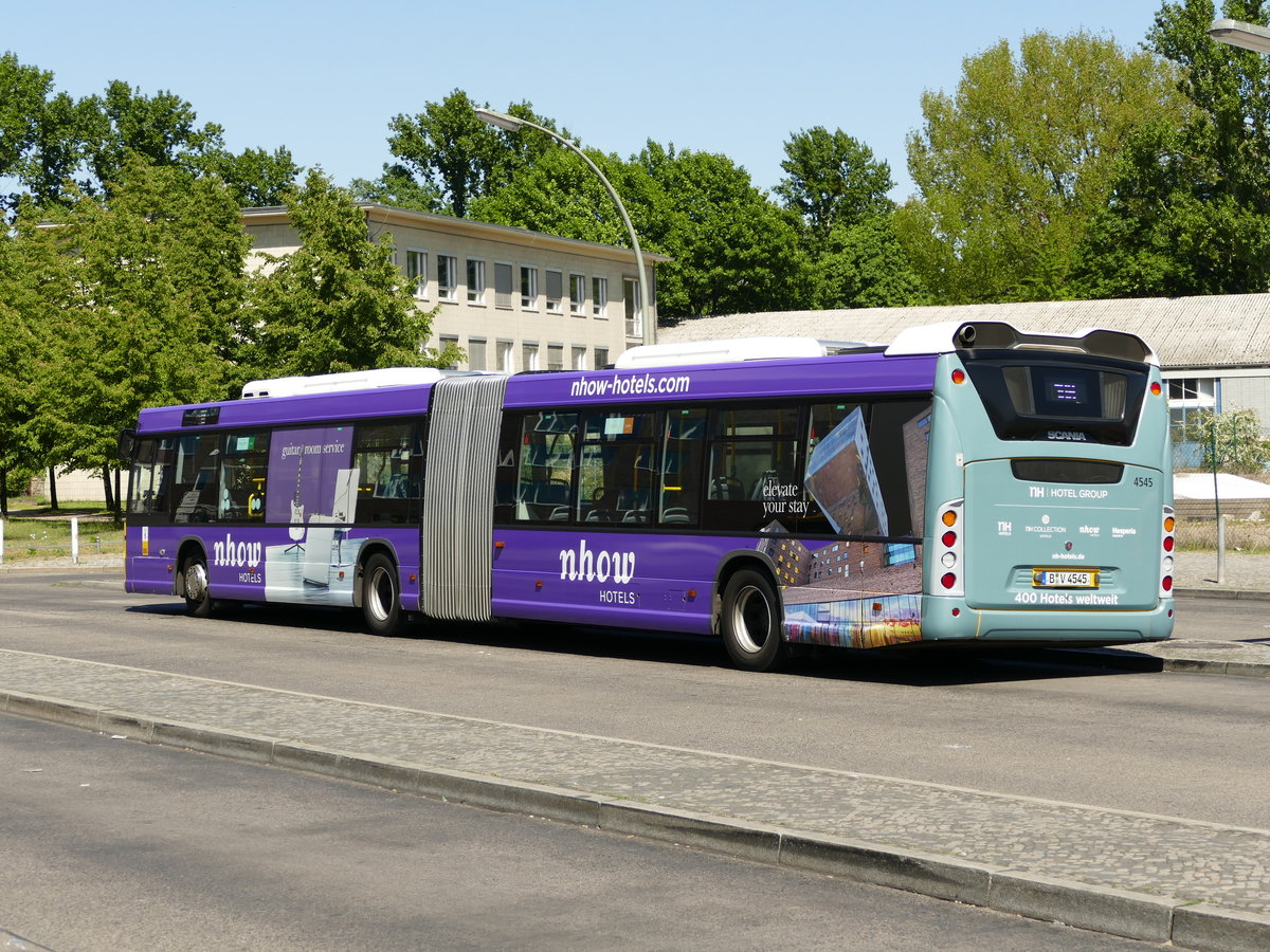 Scania Citywide #4545 der BVG in der Hertzallee im Mai 2018.