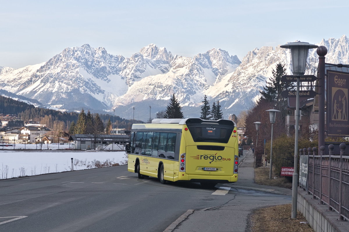 Scania Citywide von Postbus (BD-14205) als Linie 4008 bei der Haltestelle Kitzbühel Bacherwiese. Aufgenommen 4.2.2021.