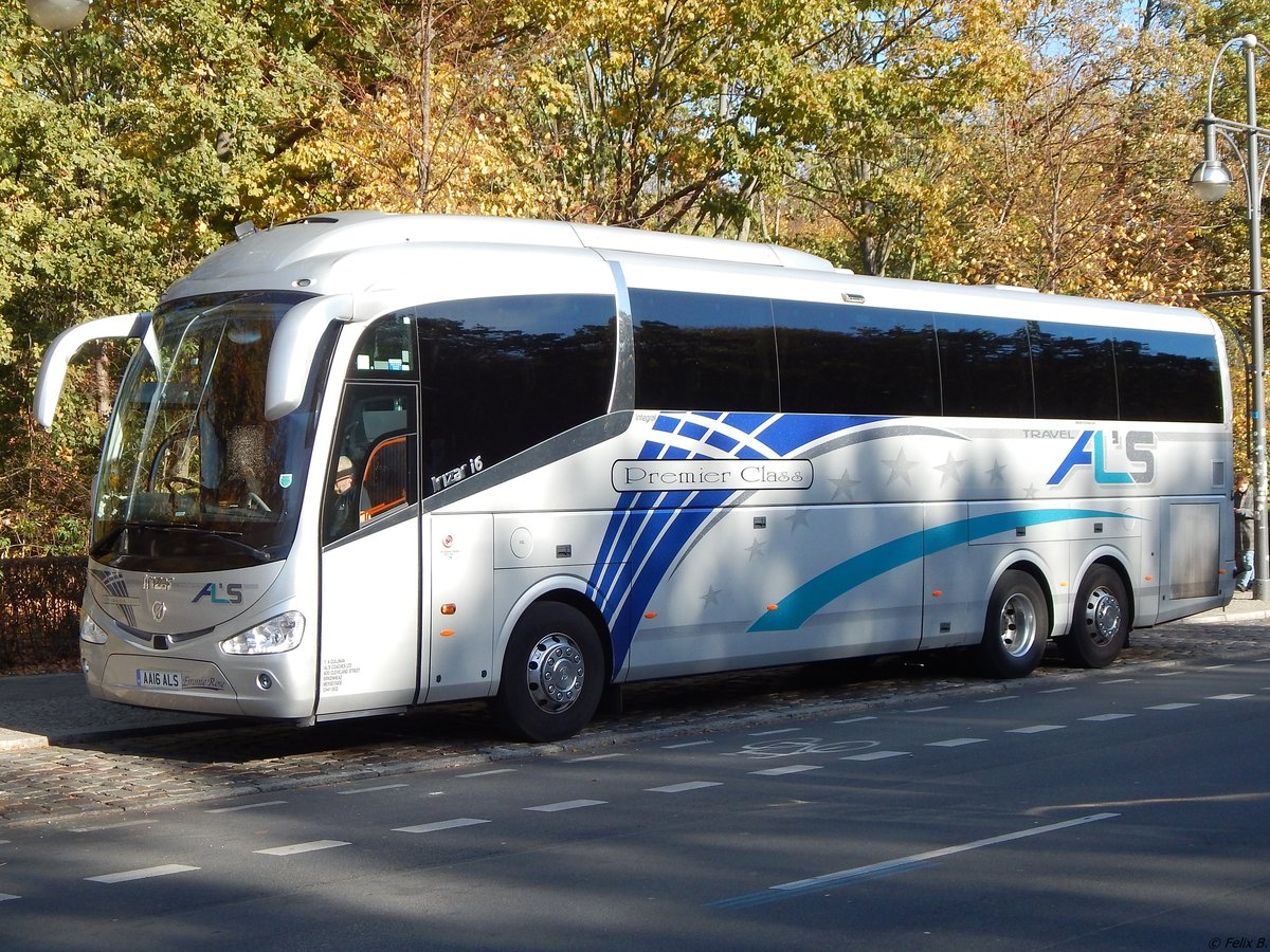 Scania Irizar von AL'S Coaches aus England in Berlin am 31.10.2018