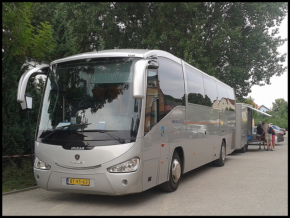 Scania Irizar von Snelle Vliet Touringcars aus den Niederlanden in Lauterbach am 17.08.2013