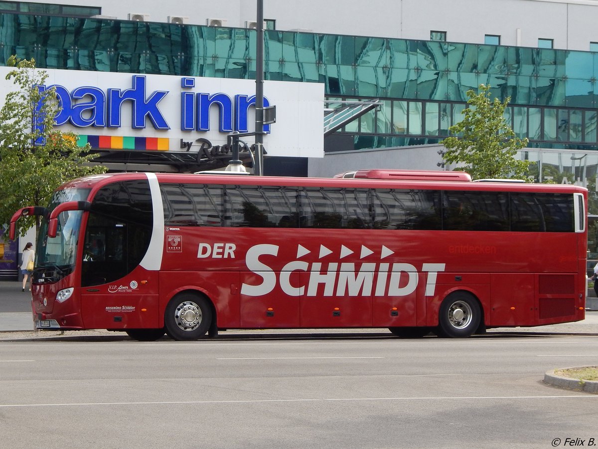 Scania OmniExpress von Der Schmidt aus Deutschland in Berlin am 10.06.2016