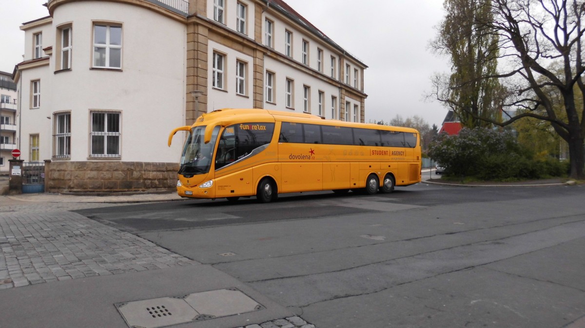 Scania von Student Agency am 12.04.2013 am Hauptbahnhof Dresden.