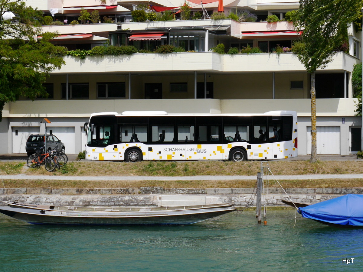 Schaffhausen Bus - Mercedes Citaro  Nr.22  SH  54322 unterwegs in der Stadt Schaffhausen am 12.07.2015