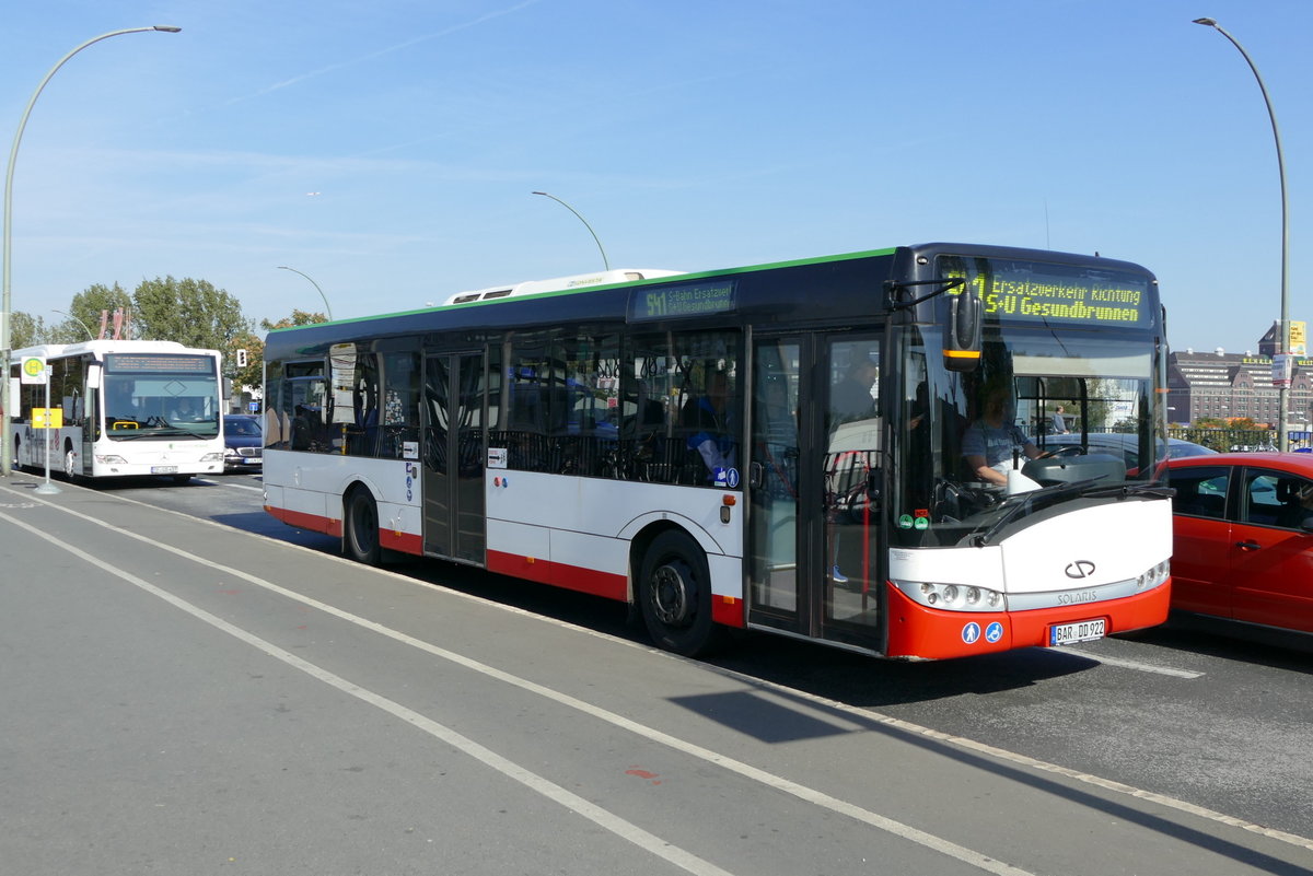Schienenersatzverkehre SEV  der S41 & S42 (Ring) mit einem Solaris Urbino 12, hier unterwegs auf der Beusselbrücke in Berlin am 30.9.2017.
