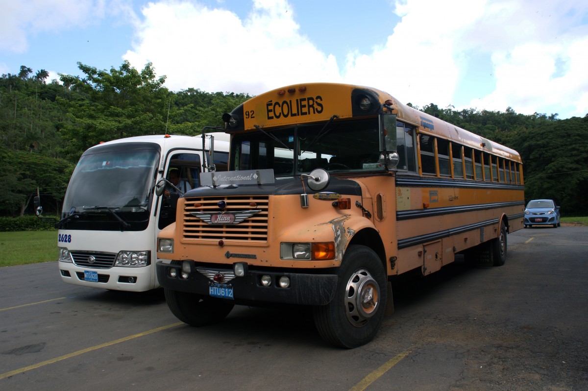 Schulbus in der Nhe von Havanna. Die Aufnahme stammt vom 13.07.2013.