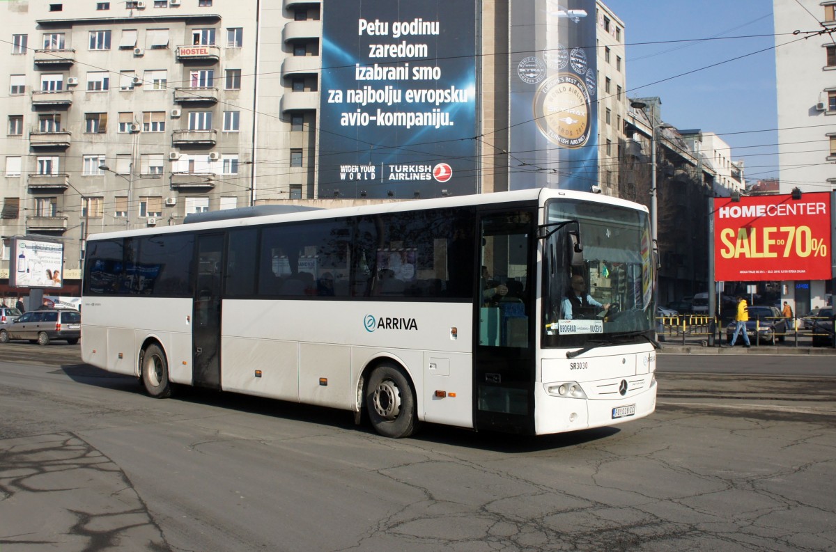 Serbien / Belgrad / Beograd: Mercedes-Benz Intouro von ARRIVA Serbien (Tochterunternehmen der Deutschen Bahn), aufgenommen im Januar 2016 am Hauptbahnhof von Belgrad.