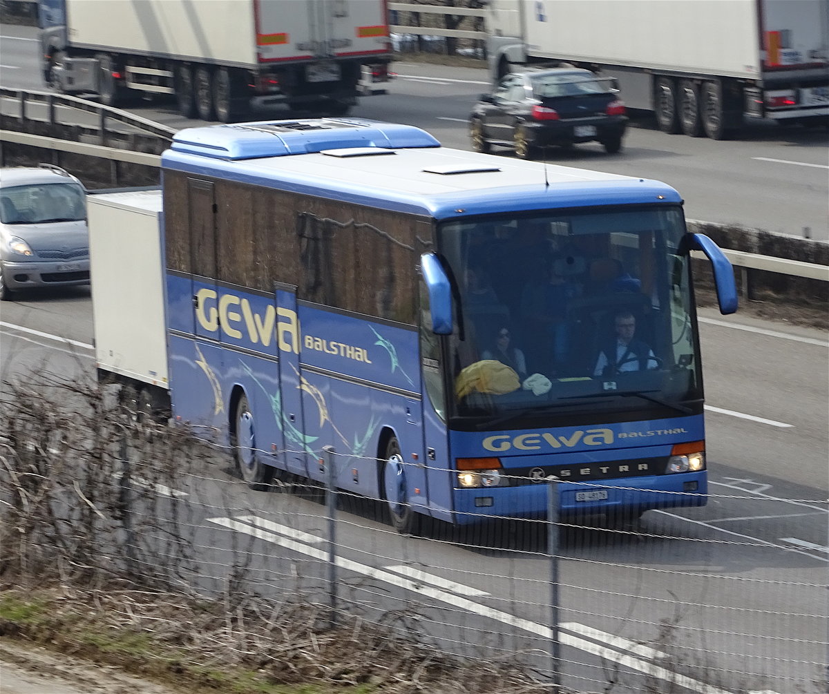 Setra 315 GT HD Gewa Oensingen, près de Berne. 

Plus de photos sur : https://www.facebook.com/AutocarsenSuisse/ 