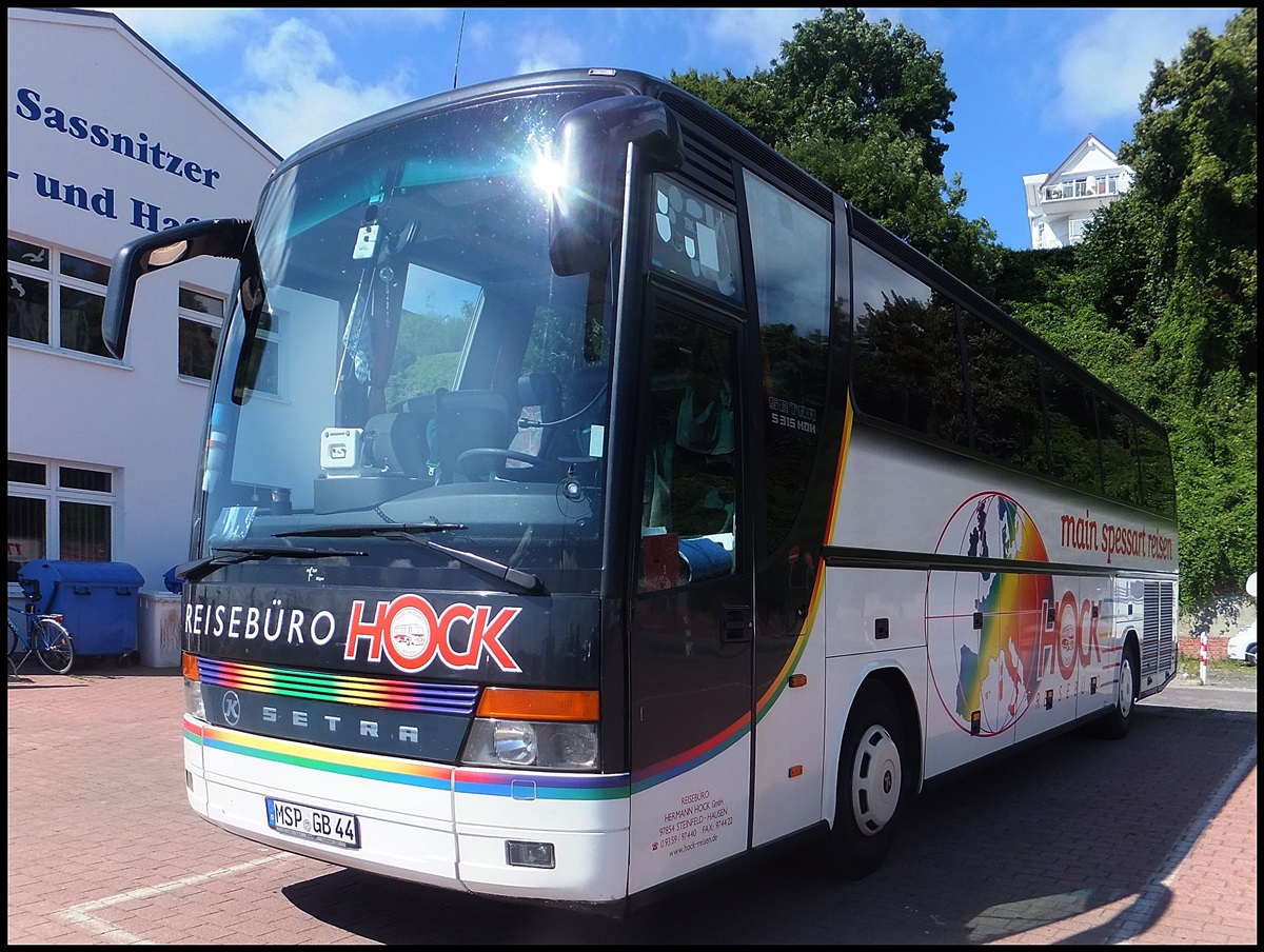 Setra 315 HDH vom Reisebro Hock aus Deutschland im Stadthafen Sassnitz am 23.08.2014