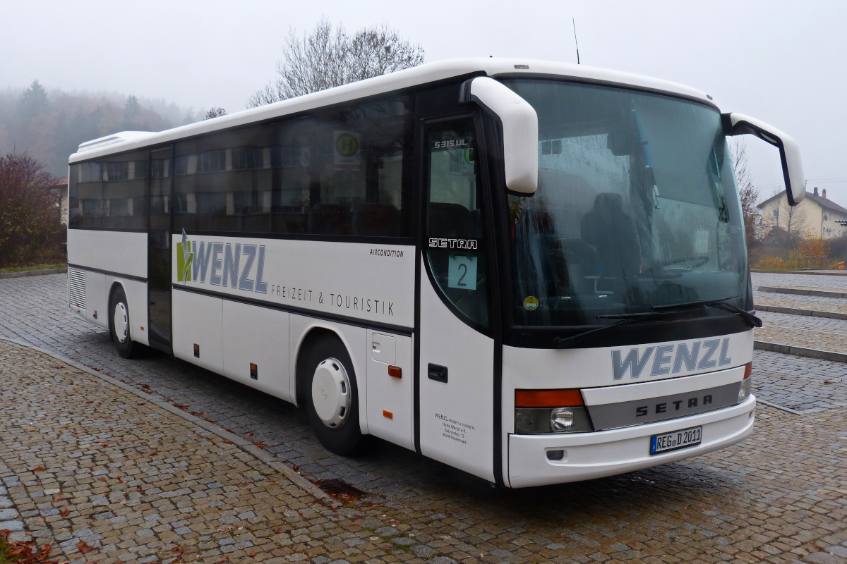 Setra 315 UL des Busunternehmens Wenzel. Aufgenommen am Busbahnhof Regen. Eingesetzt für Schienenersatzverkehr zwischen Gotteszell und Zwiesel.