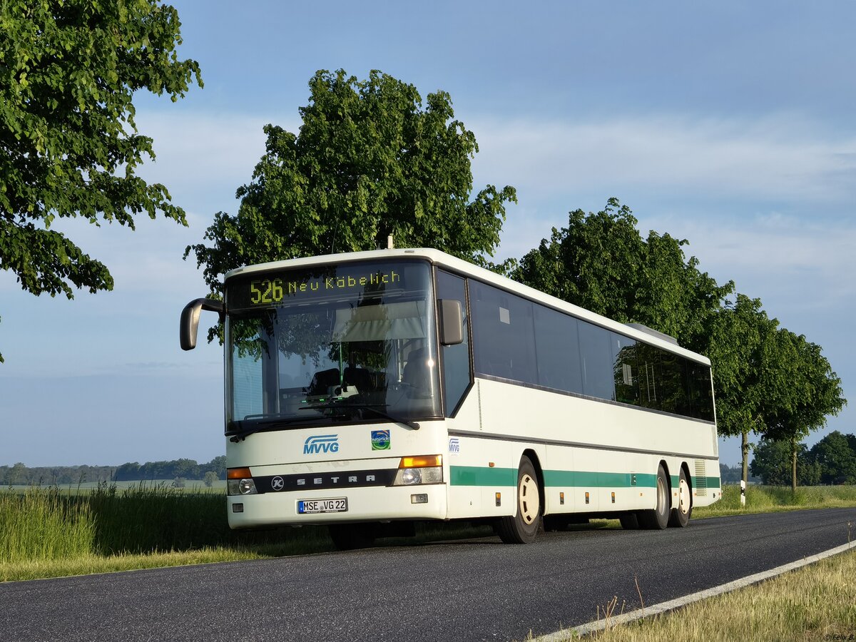 Setra 319 UL der MVVG vor Ballin am 17.05.2022