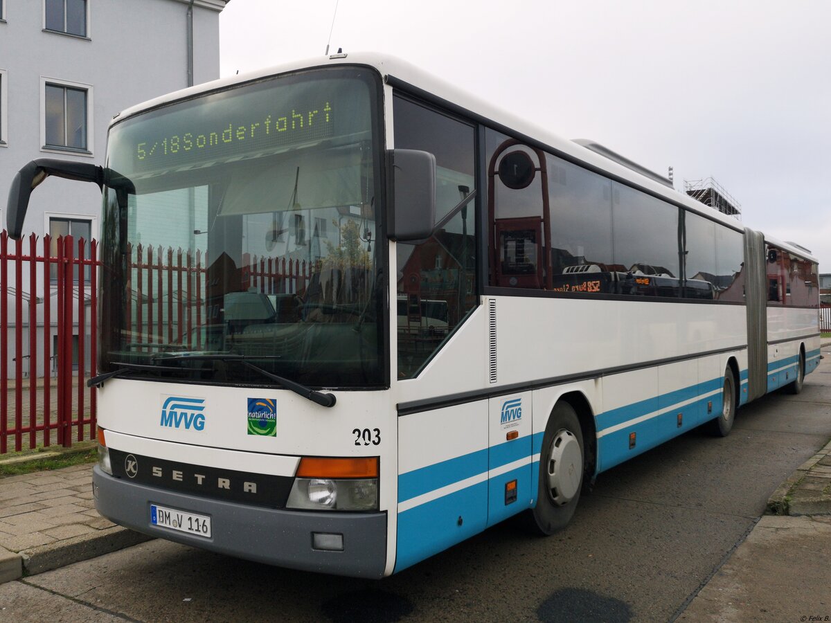 Setra 321 UL der MVVG in Neubrandenburg am 07.11.2019