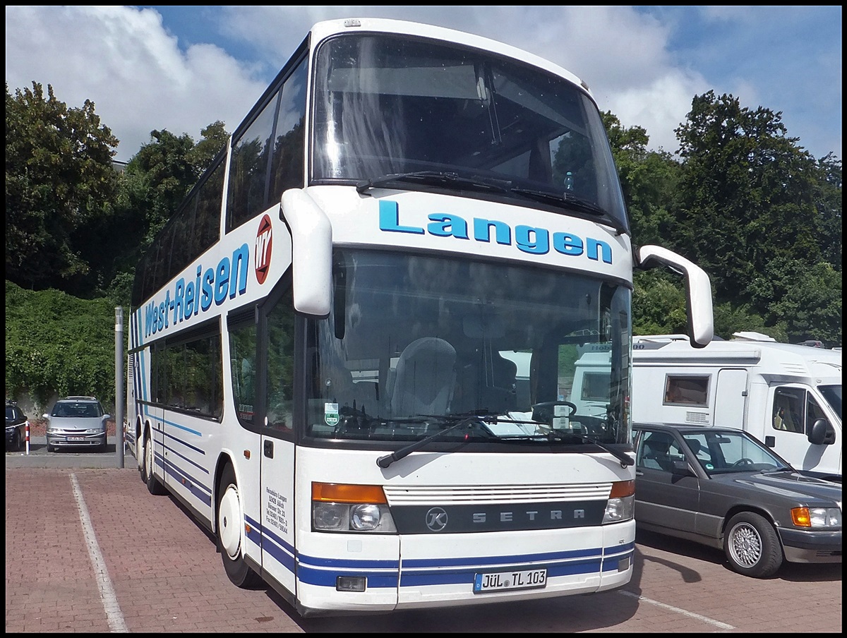 Setra 328 DT von West-Reisen aus Deutschland im Stadthafen Sassnitz am 24.08.2013