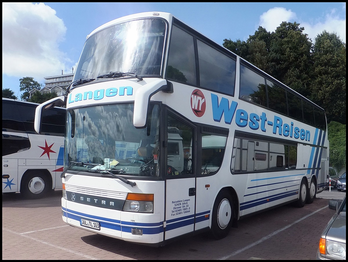 Setra 328 DT von West-Reisen aus Deutschland im Stadthafen Sassnitz am 24.08.2013