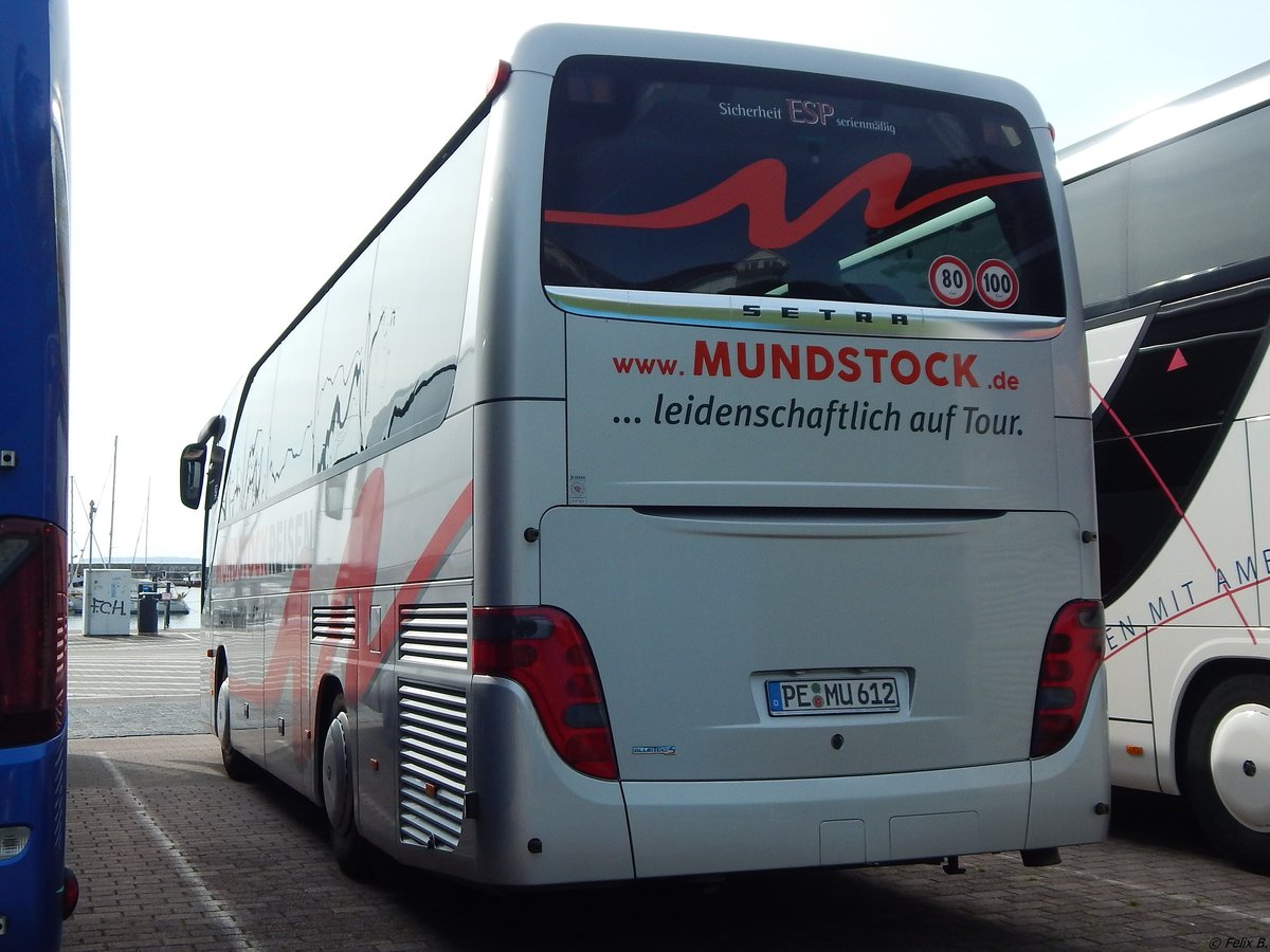 Setra 411 HD von Mundstock aus Deutschland im Stadthafen Sassnitz am 26.08.2017