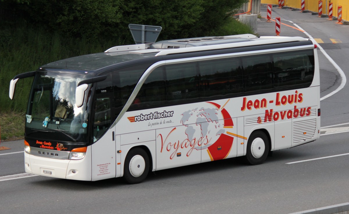 Setra 411 HD, Robert Fischer / Novabus, près de Berne avril 2014