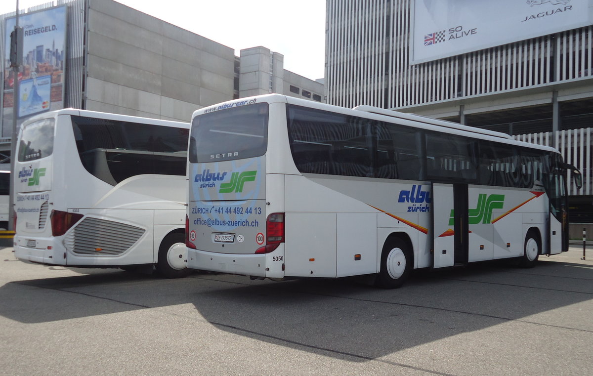 Setra 415 GT HD 5050 Alltur, Zurich Airport.  

Plus de photos sur : https://www.facebook.com/AutocarsenSuisse/ 