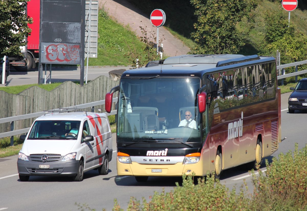 Setra 415 GT HD 8 Marti, près de Berne.  

Plus de photos sur : https://www.facebook.com/AutocarsenSuisse/ 