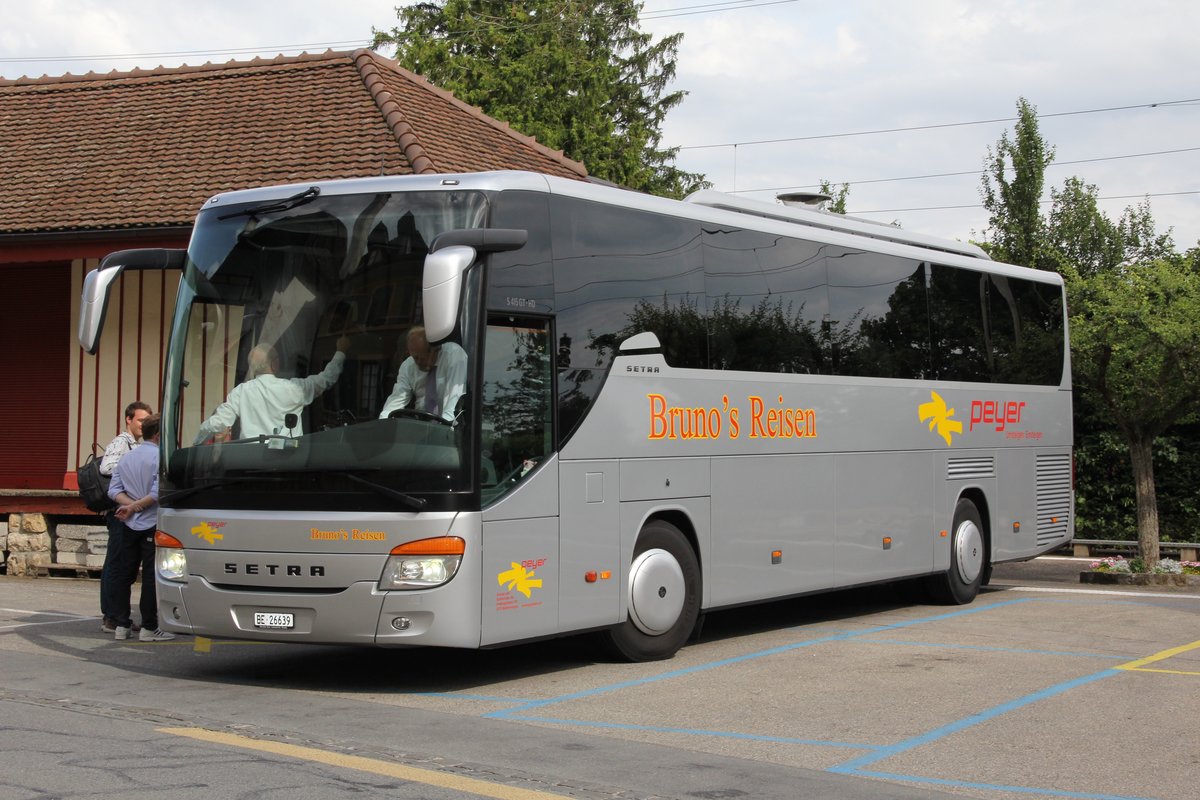 Setra 415 GT HD Bruno's Reisen, Liegerz.  

Plus de photos sur : https://www.facebook.com/AutocarsenSuisse/ 