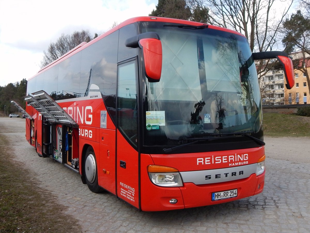Setra 415 GT-HD von Reisering Hamburg aus Deutschland in Binz am 29.03.2016