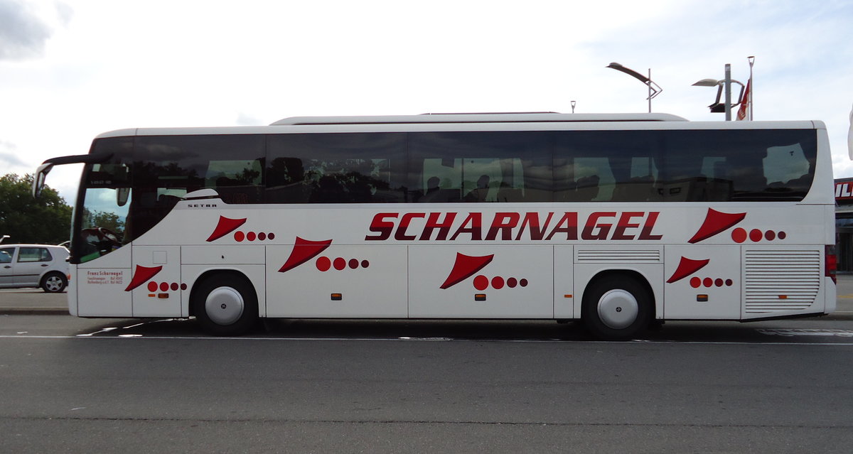 Setra 415 GT HD Scharnagel VA620, aire de repos de Bavois, août 2012  

Plus de photos sur : https://www.facebook.com/AutocarsenSuisse/ 