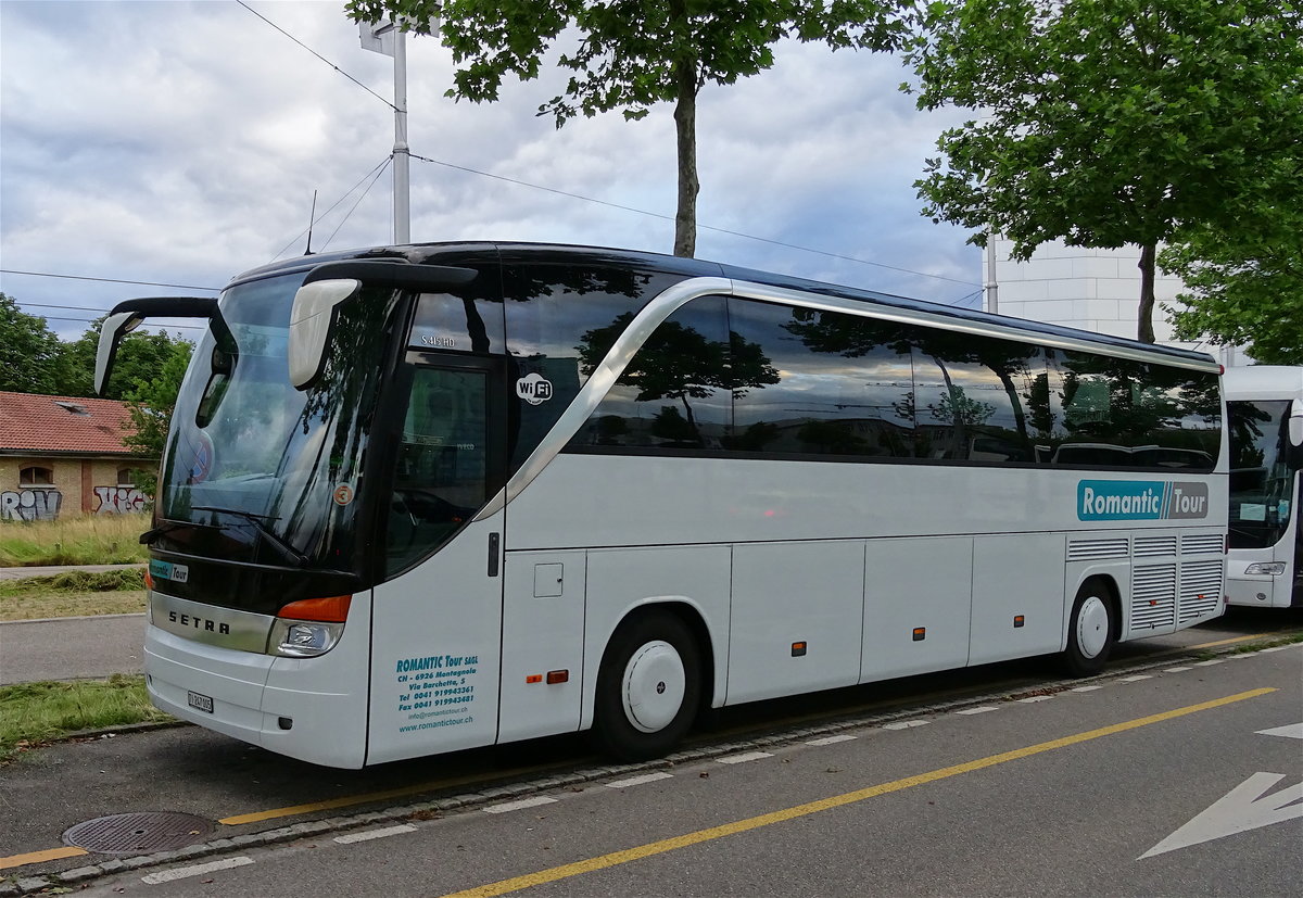 Setra 415 HD RomanticTour, Berne juillet 2016 

Plus de photos sur : https://www.facebook.com/AutocarsenSuisse/ 