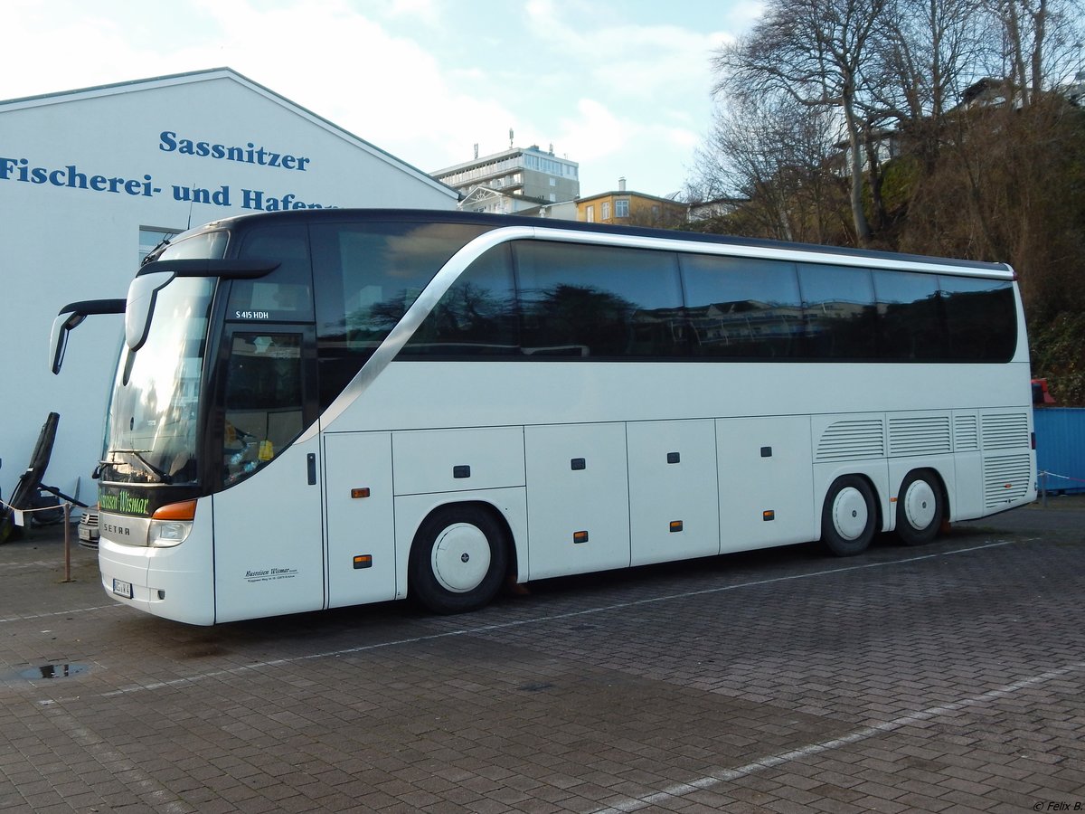 Setra 415 HDH von BusBetriebe Wismar aus Deutschland im Stadthafen Sassnitz am 01.01.2018