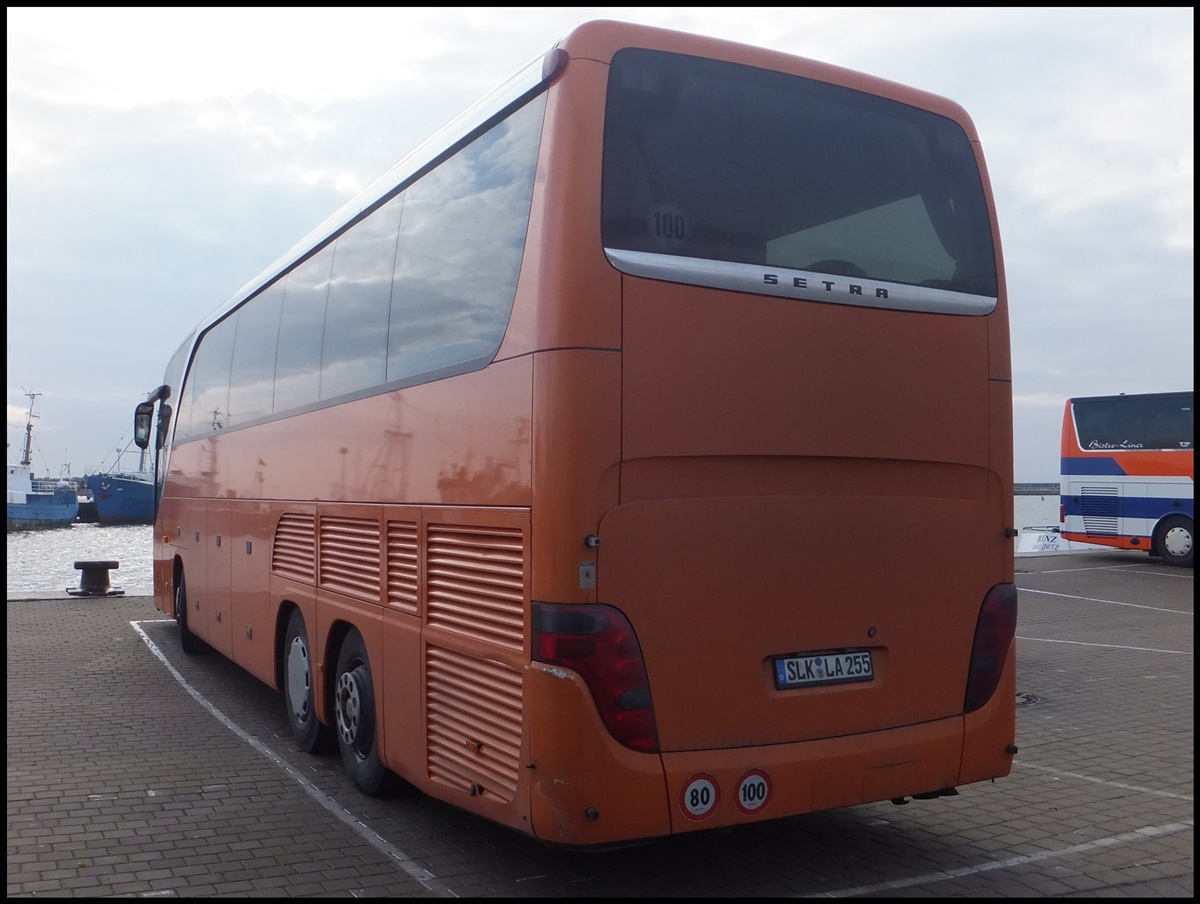 Setra 415 HDH von Elb-Saale Tourist aus Deutschland im Stadthafen Sassnitz am 20.10.2013