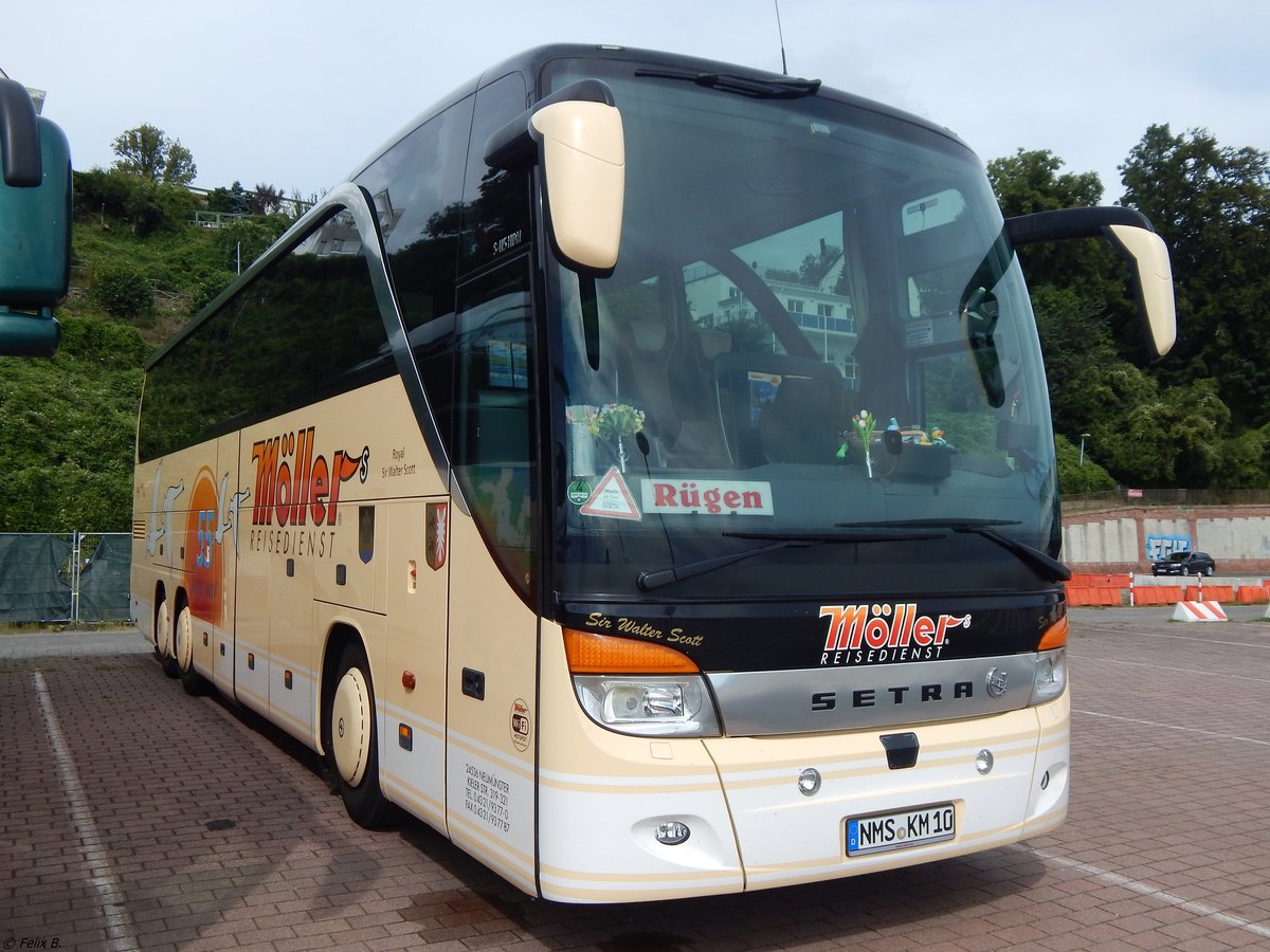 Setra 415 HDH von Möllers Reisedienst aus Deutschland im Stadthafen Sassnitz am 02.09.2017