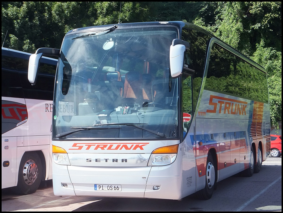 Setra 415 HDH von Strunk aus Deutschland im Stadthafen Sassnitz am 09.08.2013