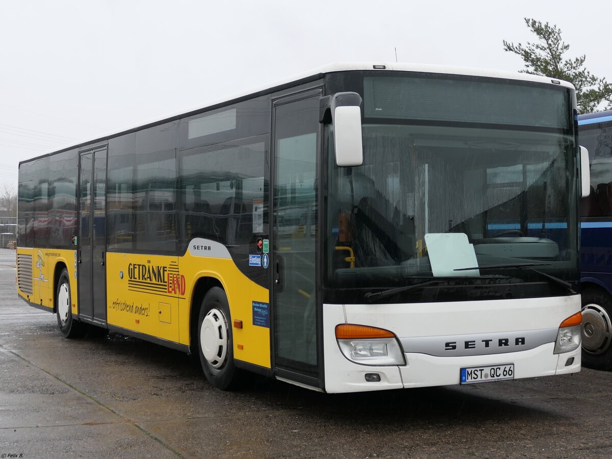 Setra 415 NF von Becker-Strelitz Reisen aus Deutschland in Neubrandenburg am 12.12.2021