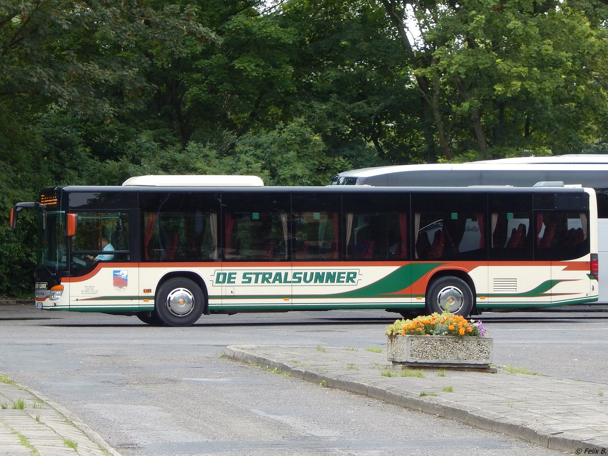 Setra 415 NF von De Stralsunner aus Deutschland in Stralsund am 21.07.2014