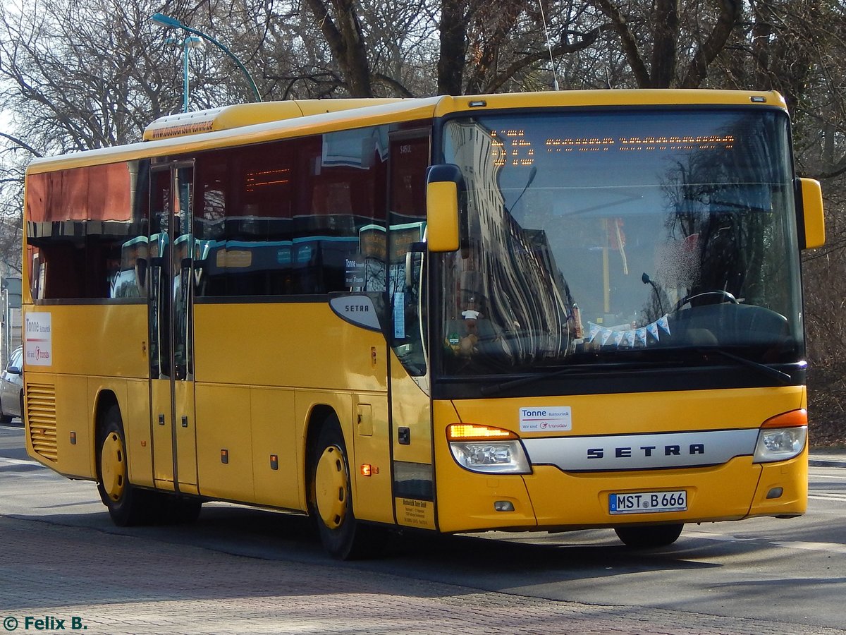 Setra 415 UL von Tonne aus Deutschland in Neubrandenburg am 25.02.2017