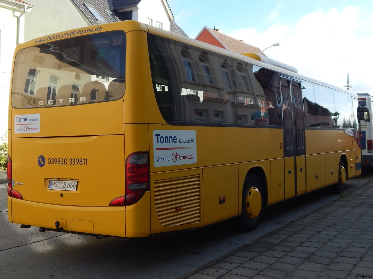 Setra 415 UL von Tonne aus Deutschland in Neubrandenburg am 15.09.2015