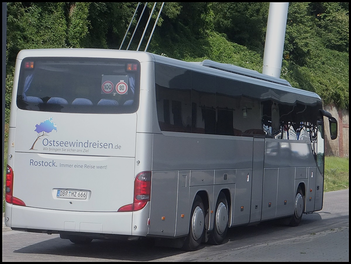 Setra 416 GT-HD von Ostseewindreisen aus Deutschland im Stadthafen Sassnitz am 29.08.2013