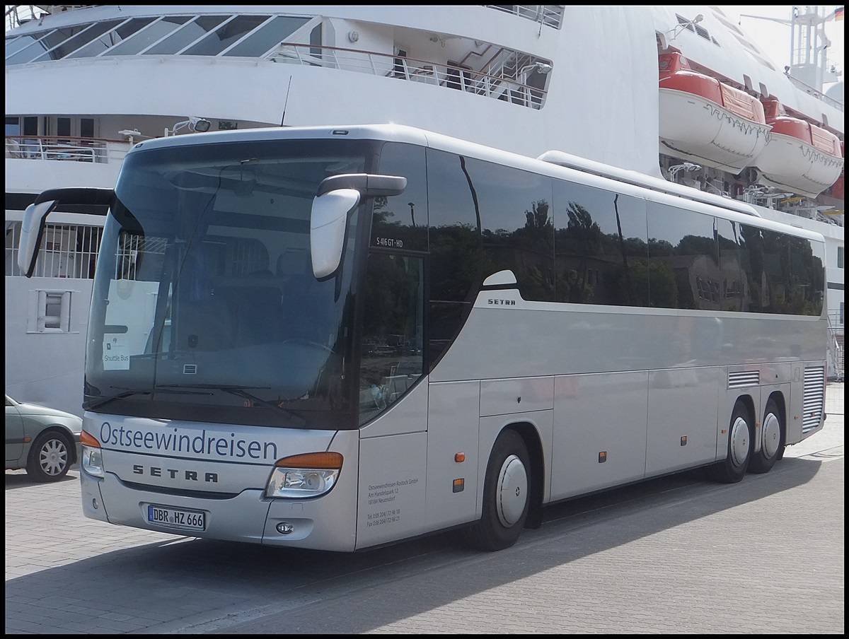 Setra 416 GT-HD von Ostseewindreisen aus Deutschland im Stadthafen Sassnitz am 29.08.2013