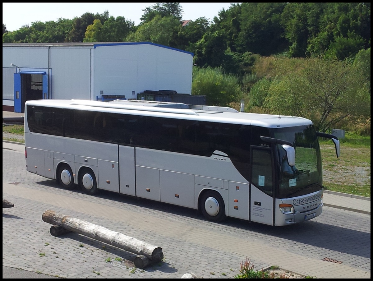 Setra 416 GT-HD von Ostseewindreisen aus Deutschland im Stadthafen Sassnitz am 29.08.2013