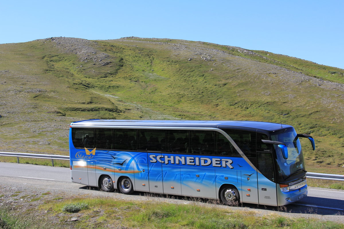 Setra 416 HDH  Starcar  (SO 21950) unterwegs in Richtung Nordkapp, Norwegen, Schneider Reisen und Transport AG, Langendorf, Aufgenommen am 22. Juli 2016
