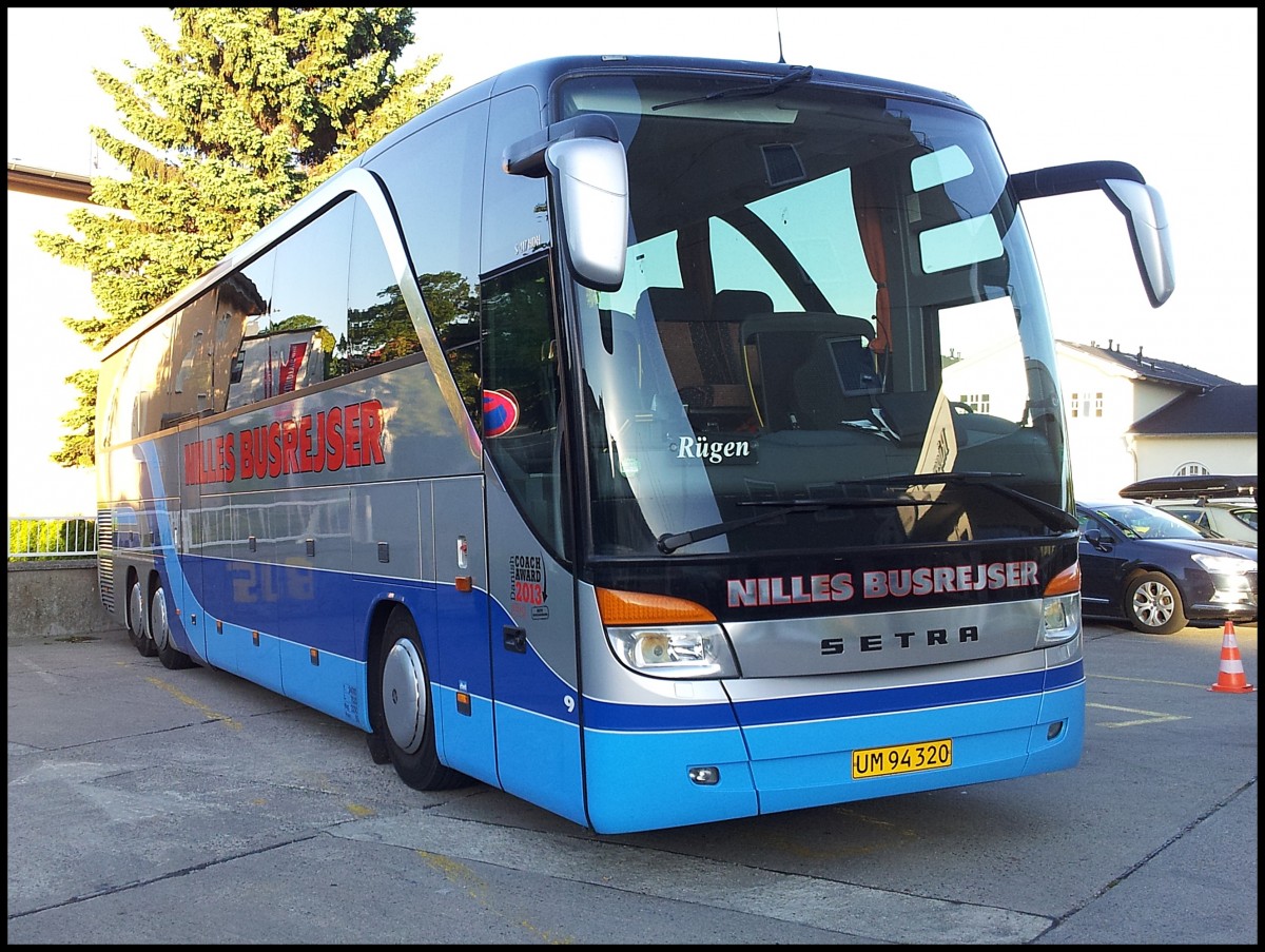 Setra 417 von HDH Nilles aus Dnemark in Sassnitz am 06.06.2013