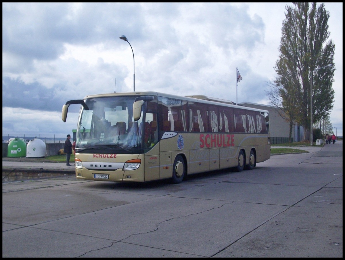 Setra 417 UL von Schulze aus Deutschland im Stadthafen Sassnitz am 27.10.2012