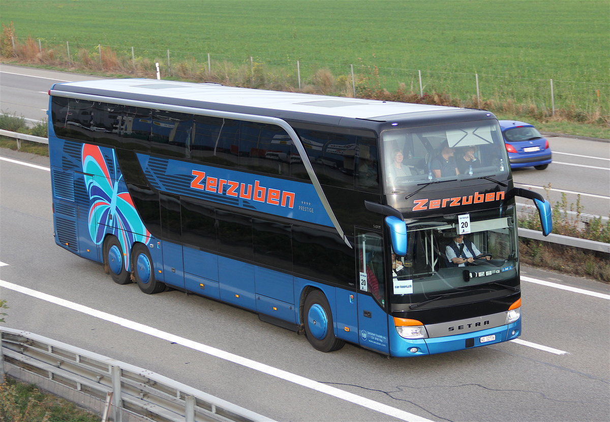 Setra 431 DT 18 Zerzuben, Oensingen octobre 2016 

Plus de photos sur : https://www.facebook.com/AutocarsenSuisse/ 