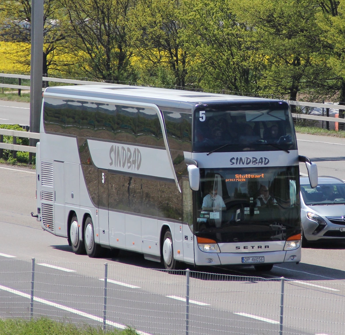 Setra 431 DT 5 Sinbad, près de Berne mai 2016 

Plus de photos sur : https://www.facebook.com/AutocarsenSuisse/ 