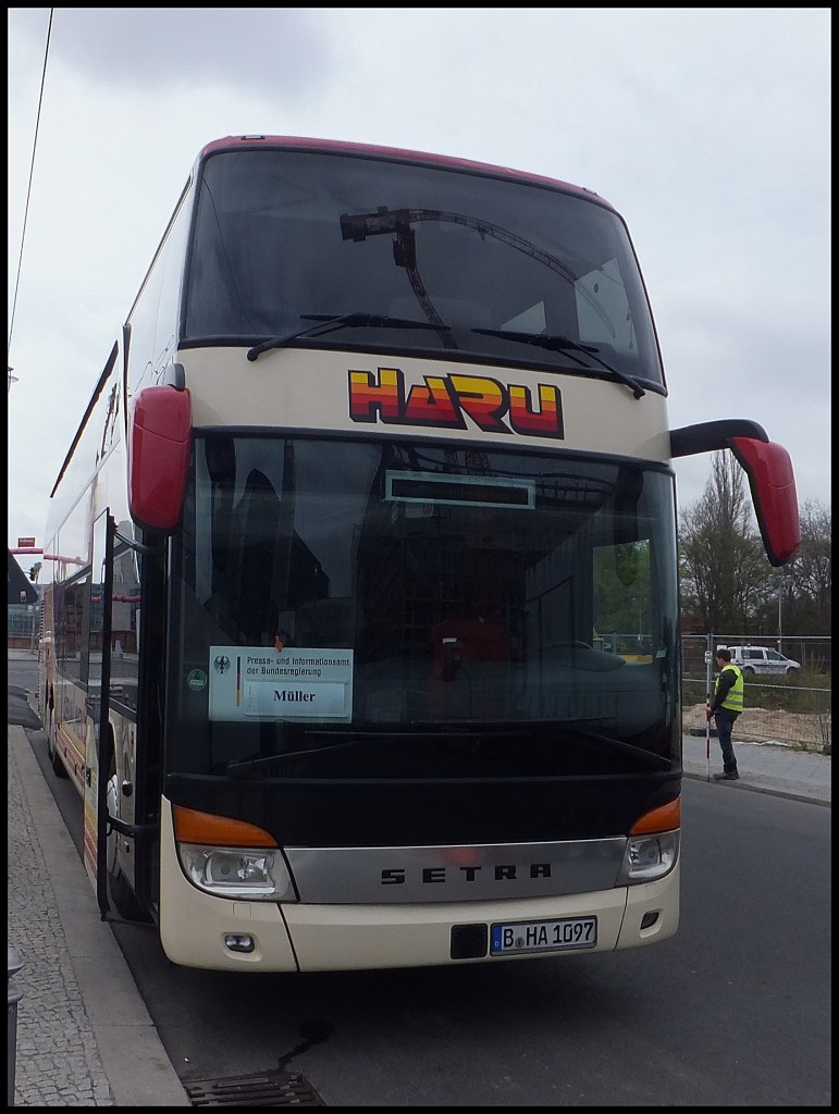 Setra 431 DT von Haru aus Deutschland in Berlin am 25.04.2013