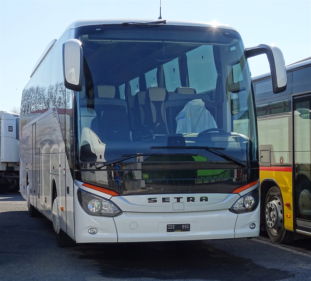 Setra 515 HD Interbus Kerzers, mars 2016

Plus de photos sur : https://www.facebook.com/AutocarsenSuisse/