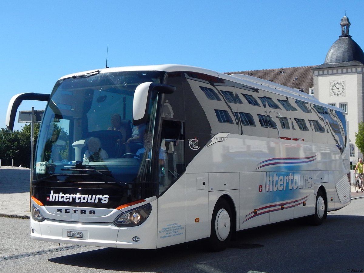 Setra 515 HD von Intertours aus der Schweiz in Sassnitz am 11.07.2015