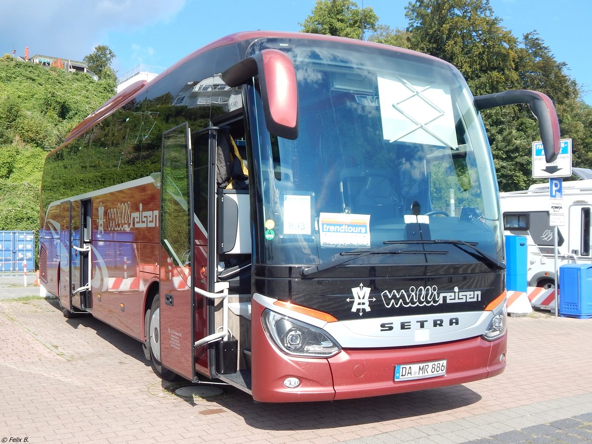 Setra 515 HD von Milli Reisen aus Deutschland im Stadthafen Sassnitz am 17.09.2017