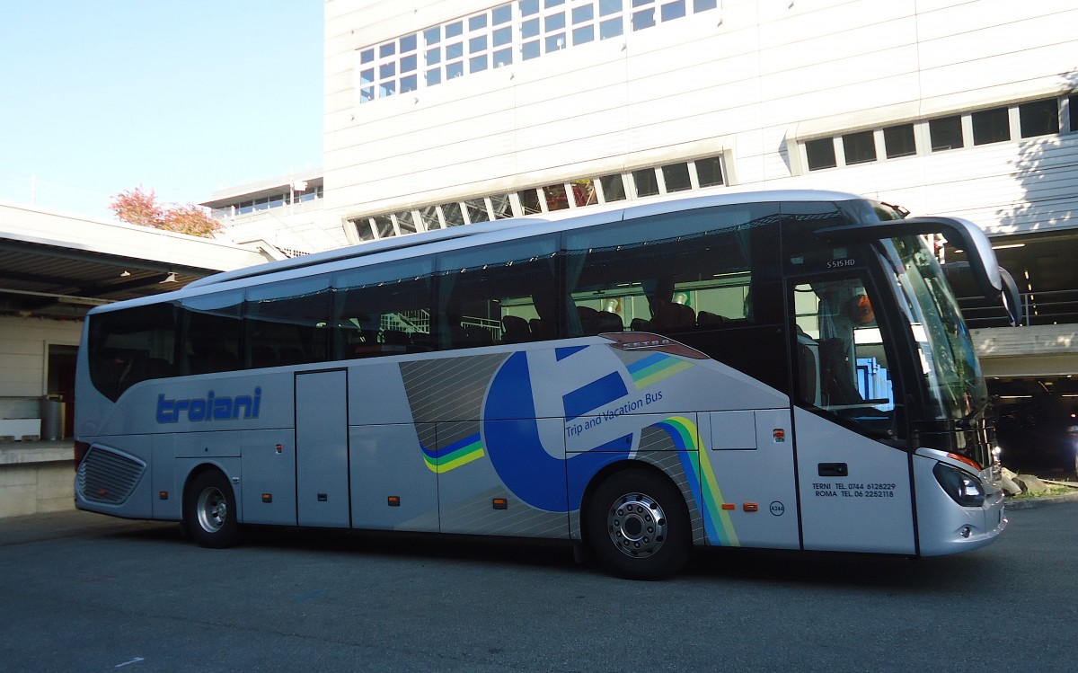 Setra 515 HD, Troiani, près de Berne juillet 2015