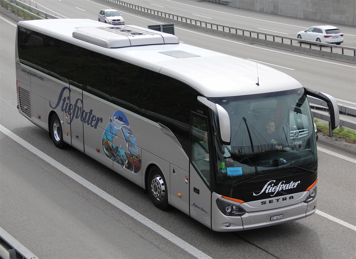 Setra 515 MD Stiefvater, près de Berne avril 2016

Plus de photos sur : https://www.facebook.com/AutocarsenSuisse/ 